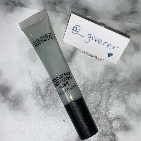 GLACE MINERALIZED TINTED LIP BALM MAC (Baking Beauties) - Picture 7 of 16